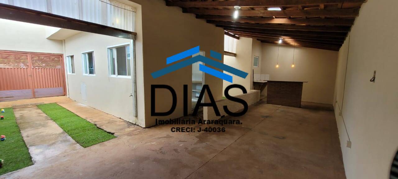 Casa à venda com 2 quartos, 165m² - Foto 3