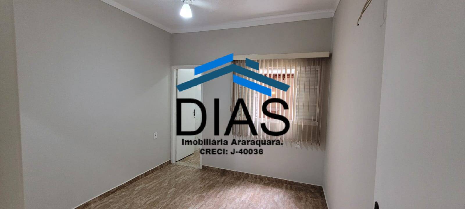 Casa à venda com 2 quartos, 165m² - Foto 17