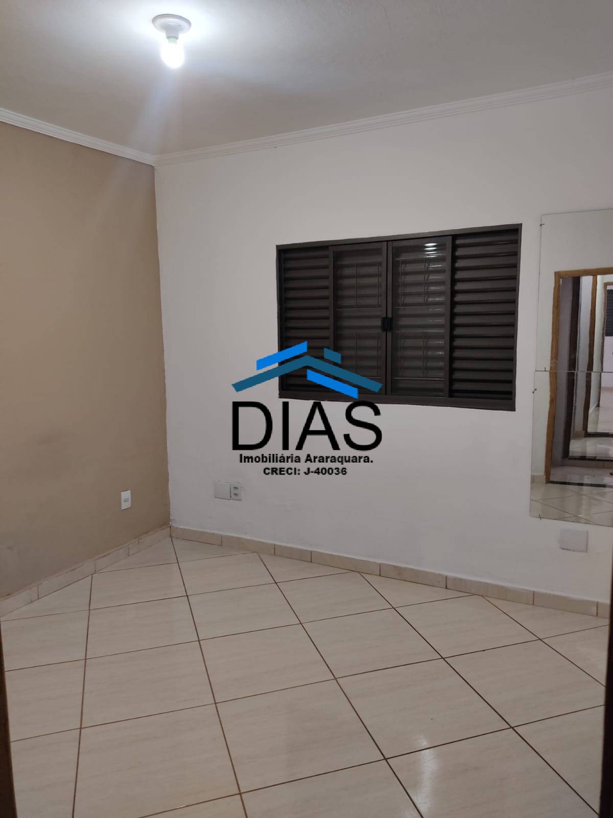 Casa à venda com 3 quartos, 114m² - Foto 11