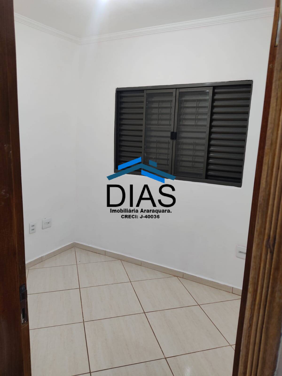 Casa à venda com 3 quartos, 114m² - Foto 14