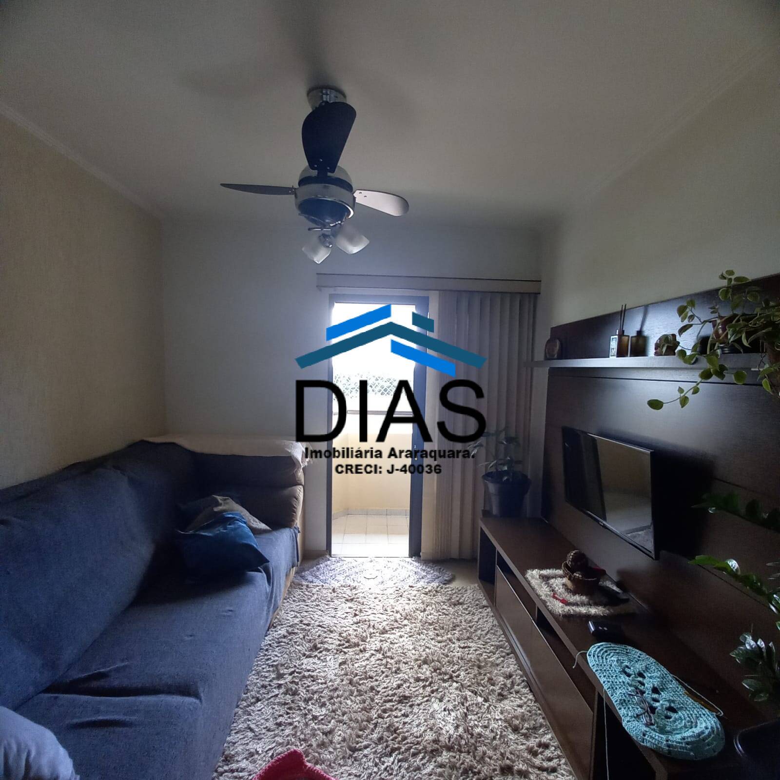 Apartamento à venda com 2 quartos, 73m² - Foto 2