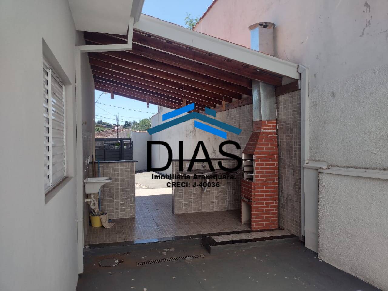 Casa à venda com 2 quartos, 62m² - Foto 10