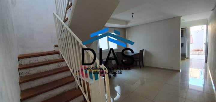 Casa à venda com 3 quartos, 135m² - Foto 4