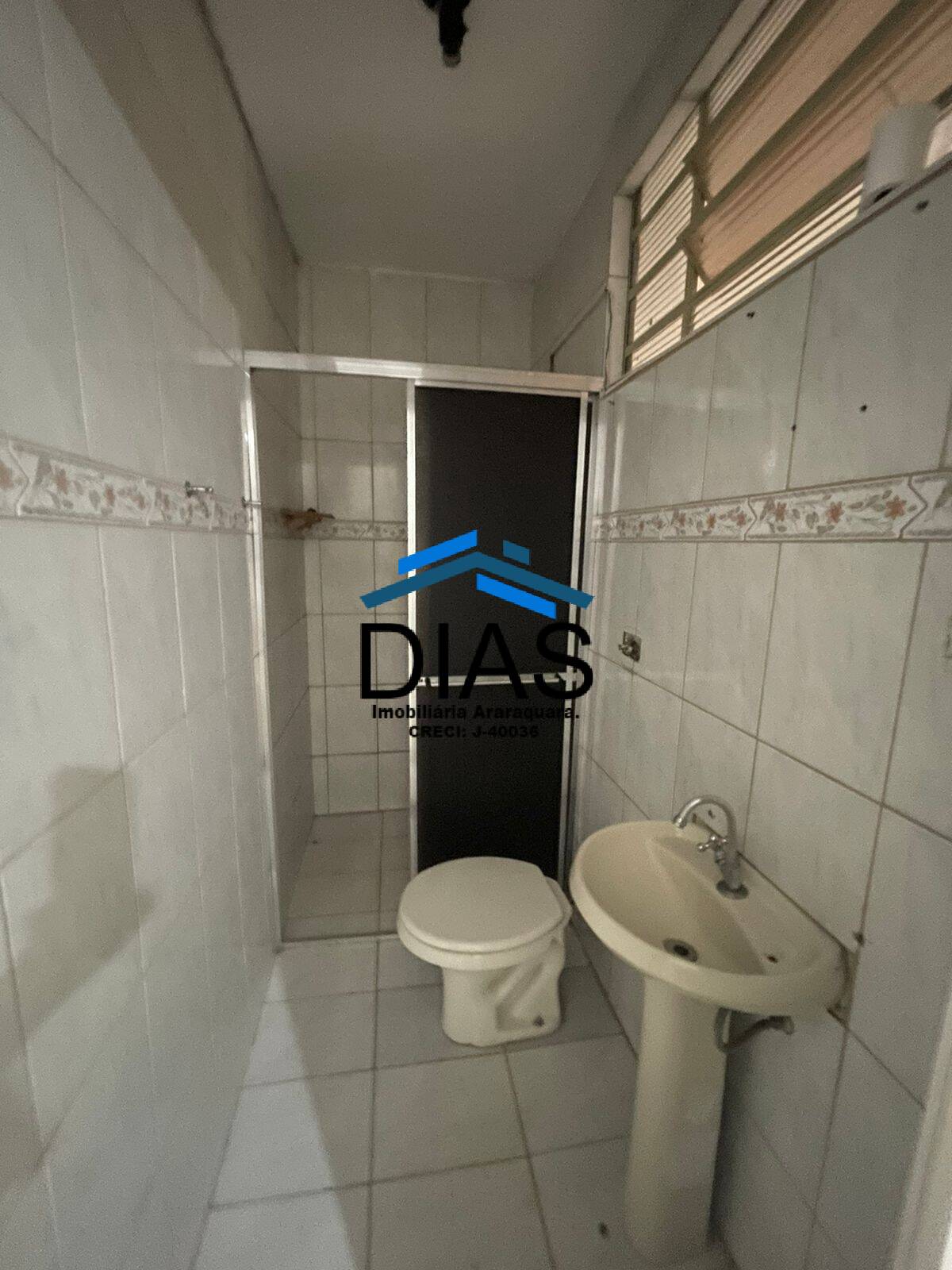 Casa à venda com 3 quartos, 239m² - Foto 12