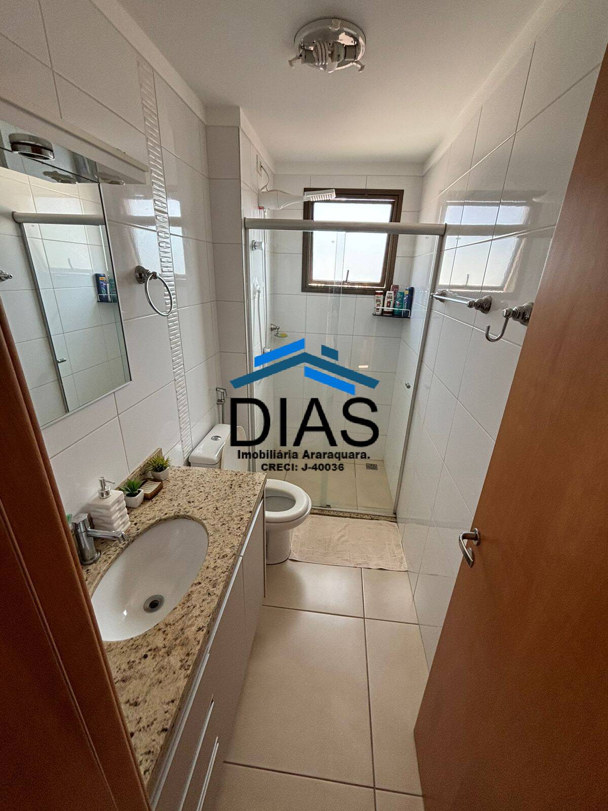 Apartamento à venda com 2 quartos, 65m² - Foto 15