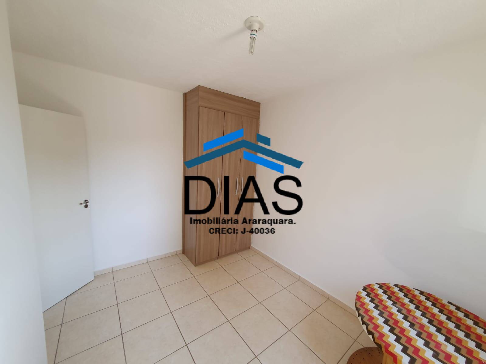 Apartamento à venda com 2 quartos, 50m² - Foto 3