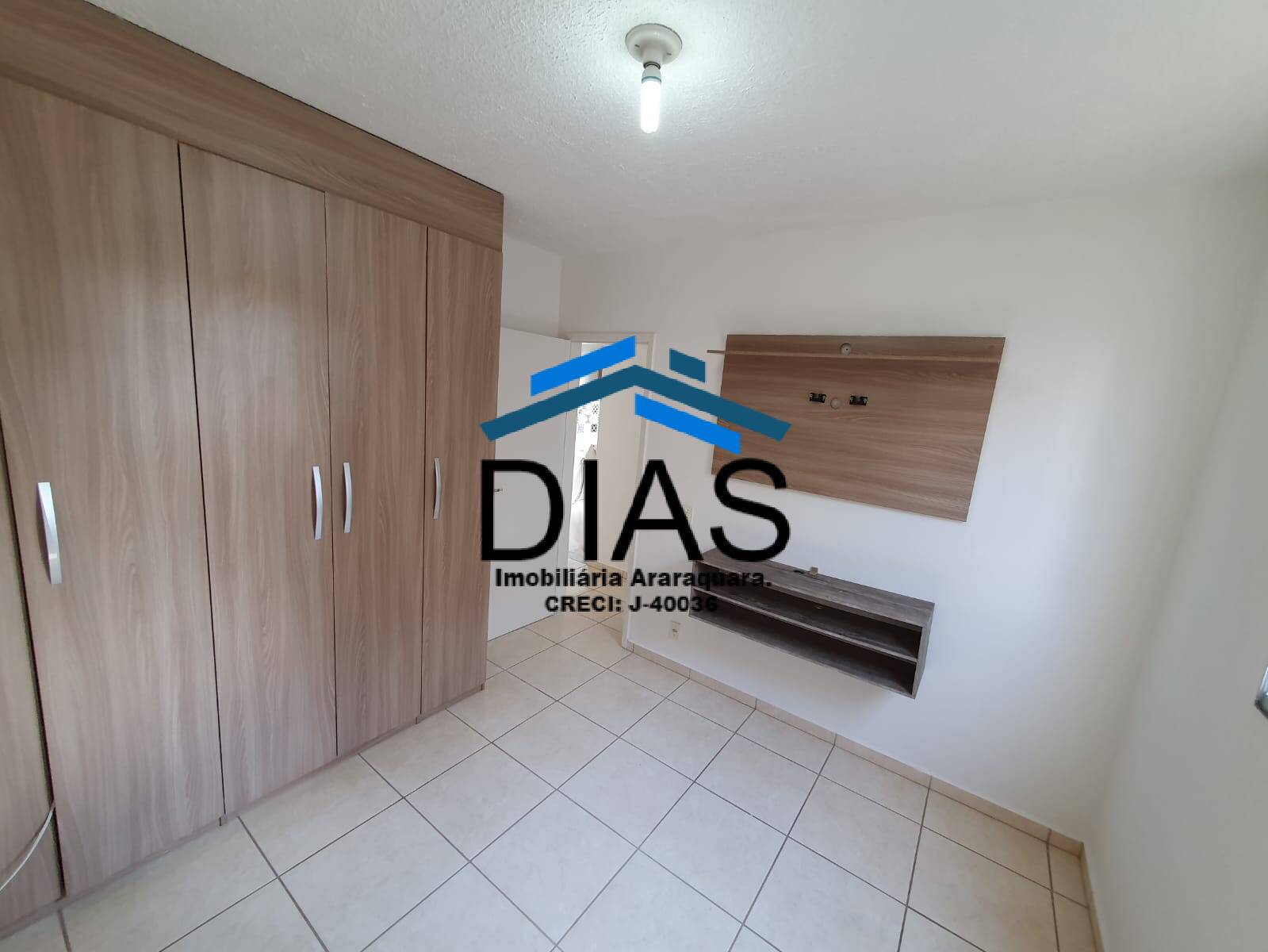 Apartamento à venda com 2 quartos, 50m² - Foto 2