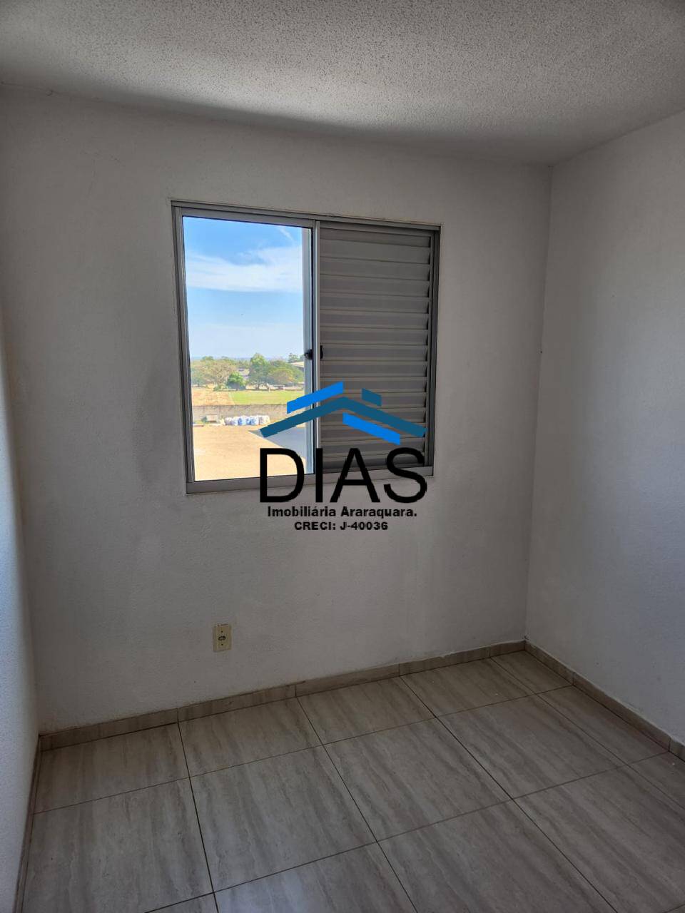 Apartamento à venda com 2 quartos, 55m² - Foto 2