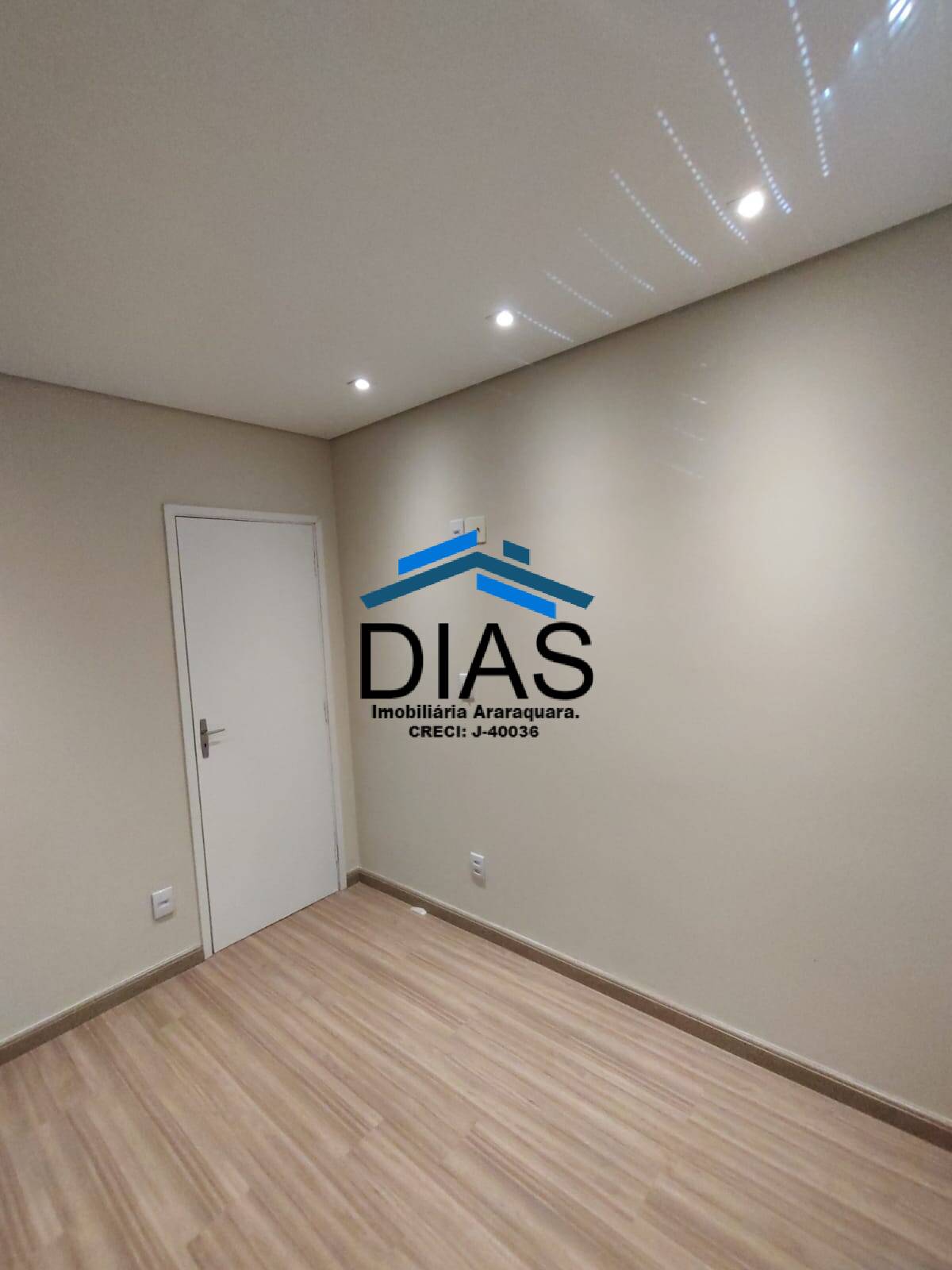 Casa à venda com 2 quartos, 76m² - Foto 5