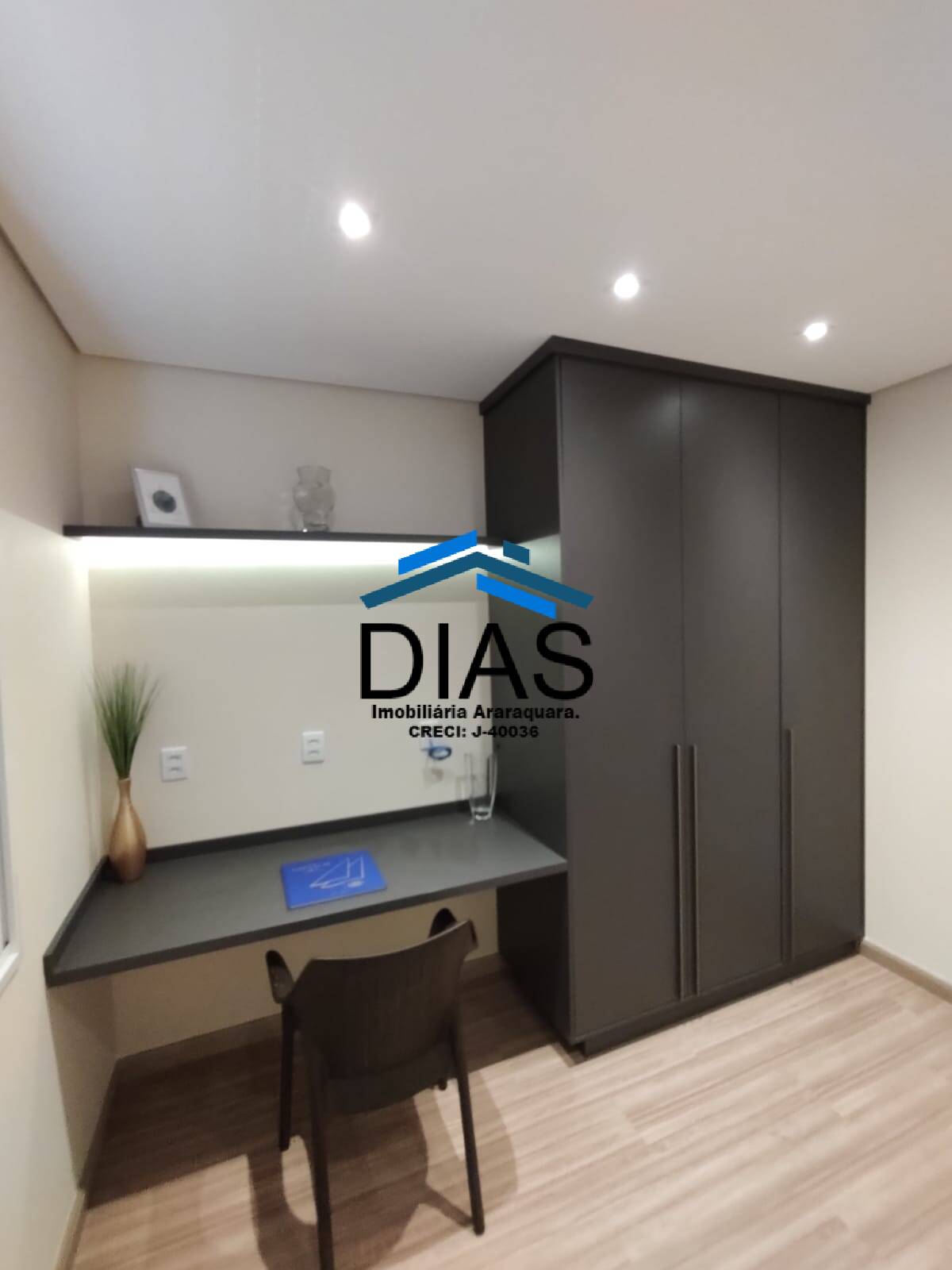 Casa à venda com 2 quartos, 76m² - Foto 11