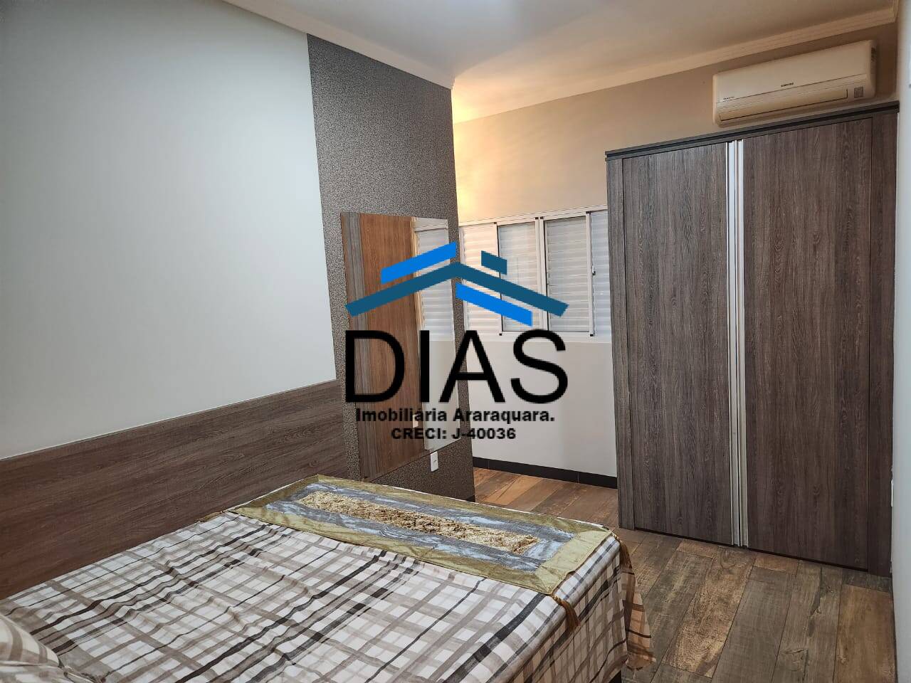 Casa à venda com 3 quartos, 240m² - Foto 14