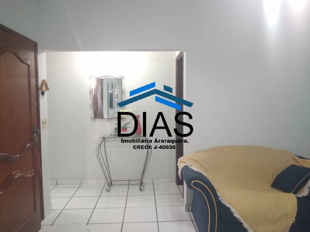 Casa à venda com 3 quartos, 161m² - Foto 2