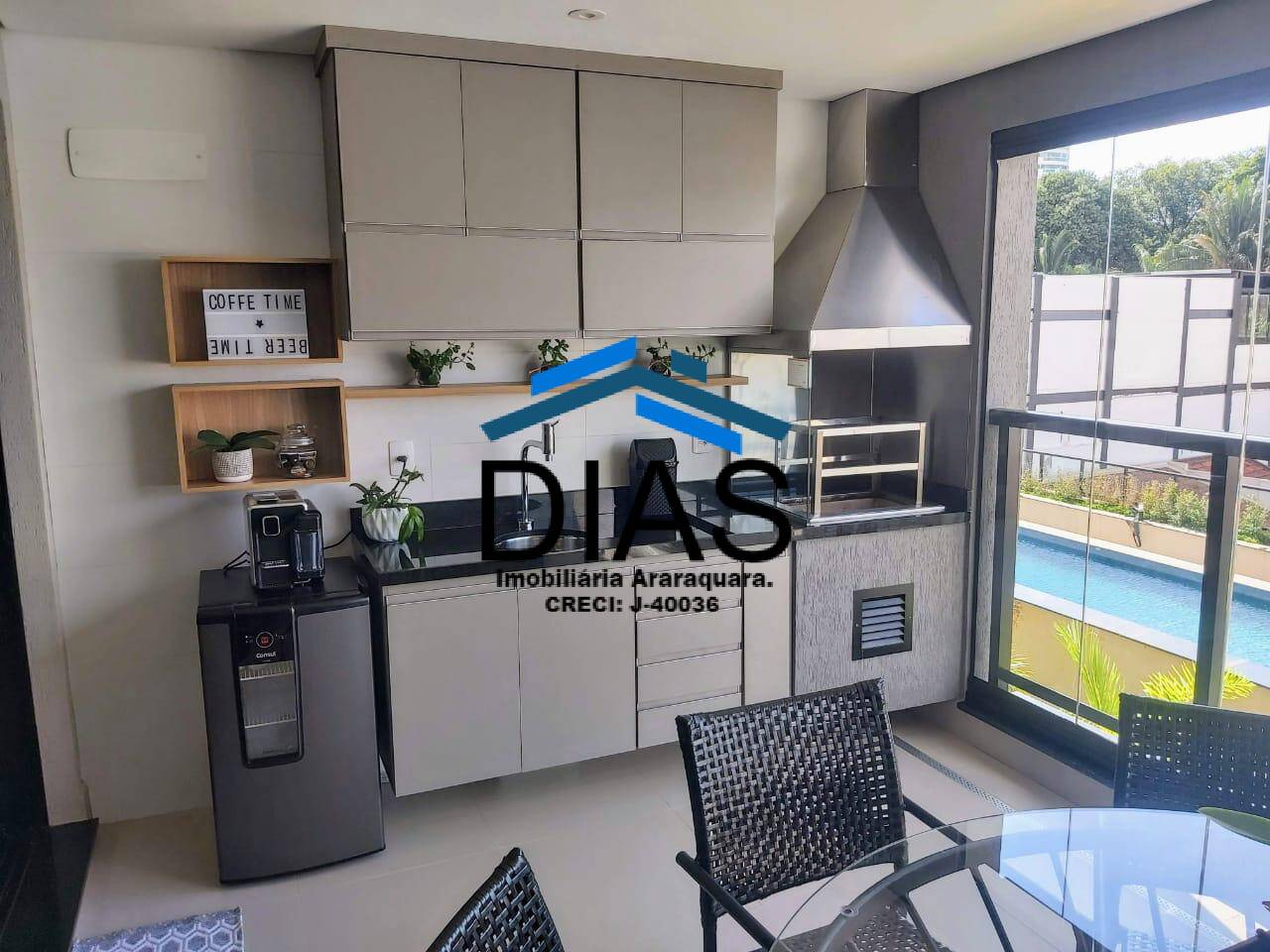 Apartamento à venda com 3 quartos, 124m² - Foto 1