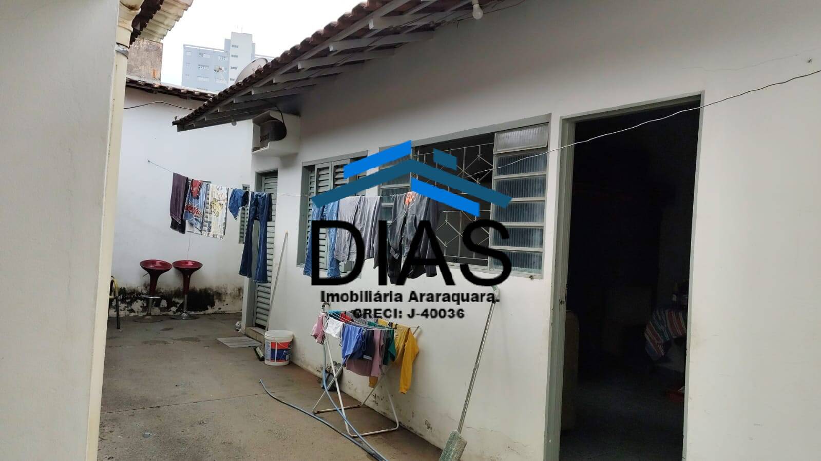 Casa à venda com 3 quartos, 263m² - Foto 3