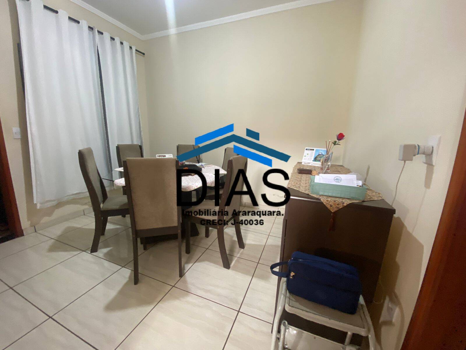 Casa à venda com 4 quartos, 180m² - Foto 5