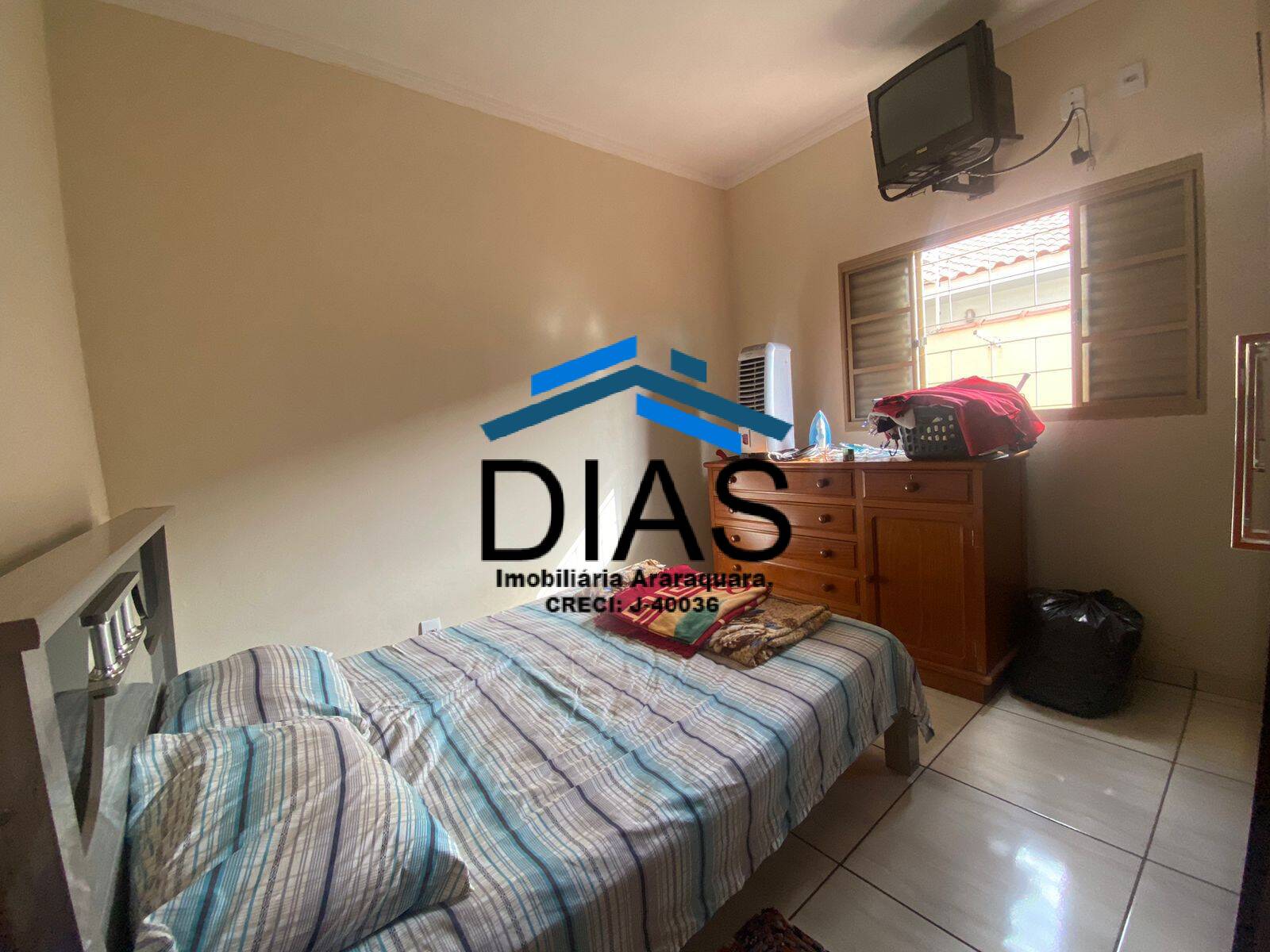 Casa à venda com 4 quartos, 180m² - Foto 6