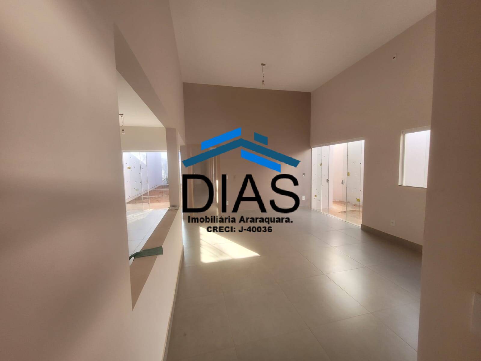 Casa à venda com 3 quartos, 110m² - Foto 7