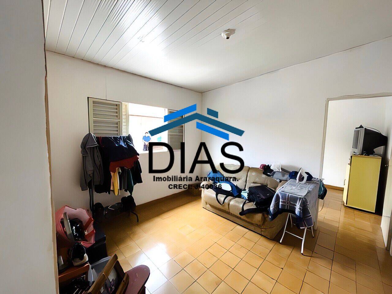 Casa à venda com 3 quartos, 251m² - Foto 4