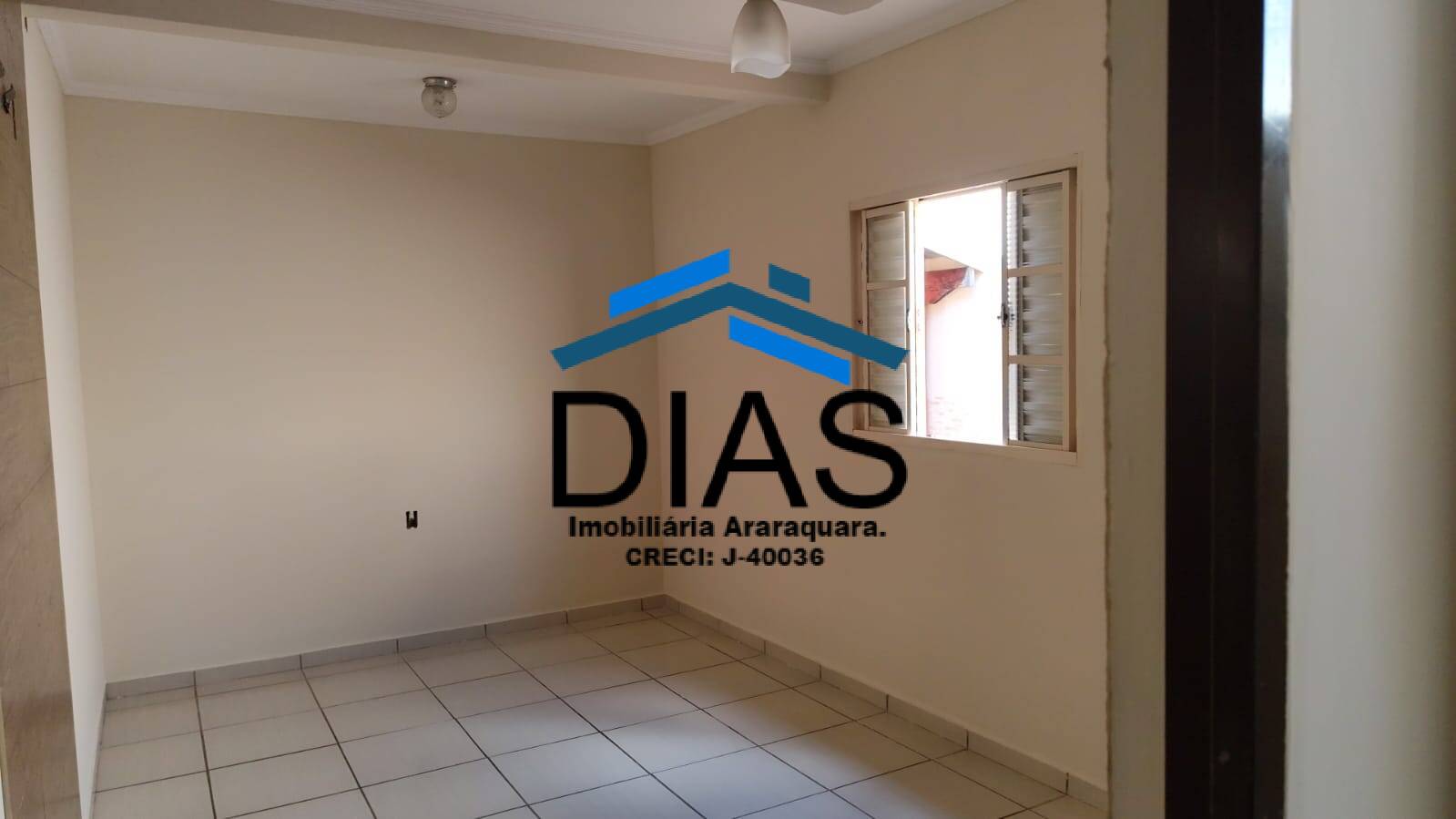 Casa à venda com 2 quartos, 125m² - Foto 5