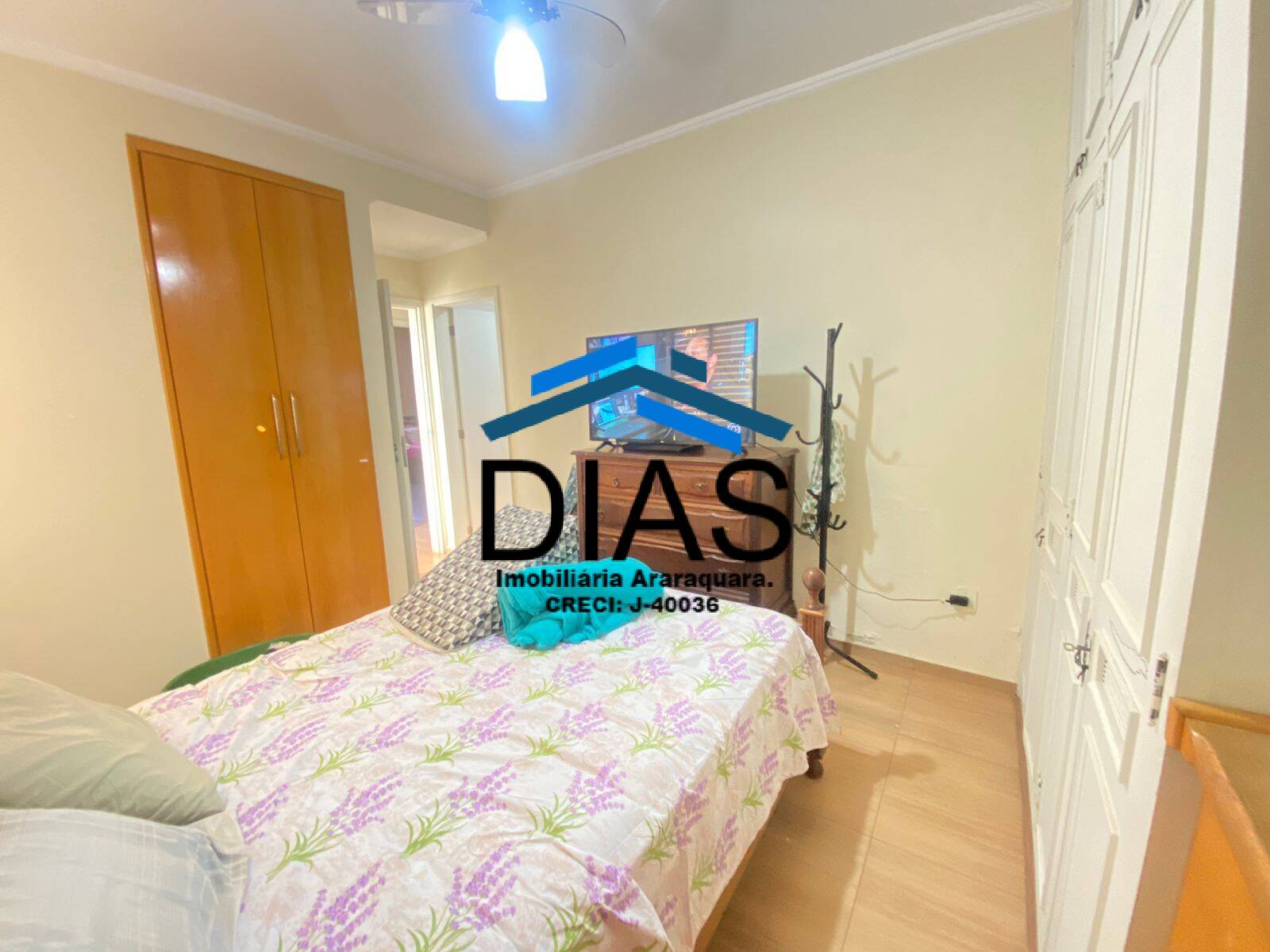 Apartamento à venda com 3 quartos, 157m² - Foto 6