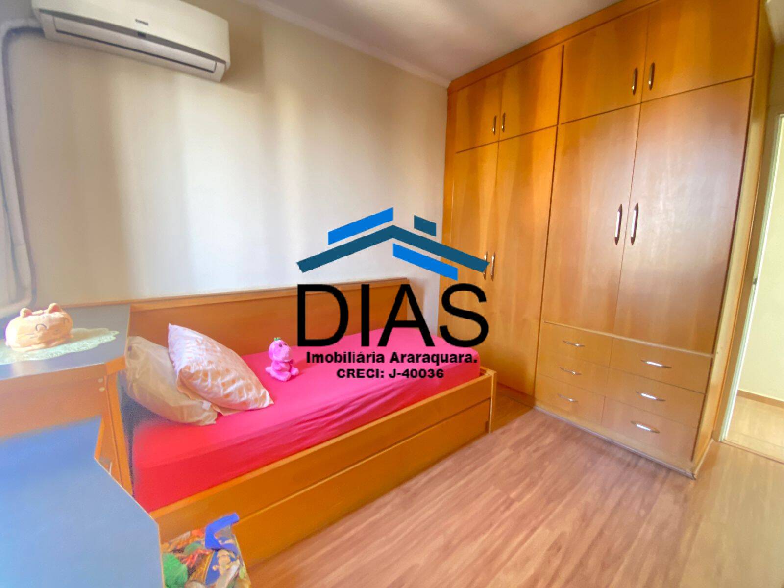 Apartamento à venda com 3 quartos, 157m² - Foto 14