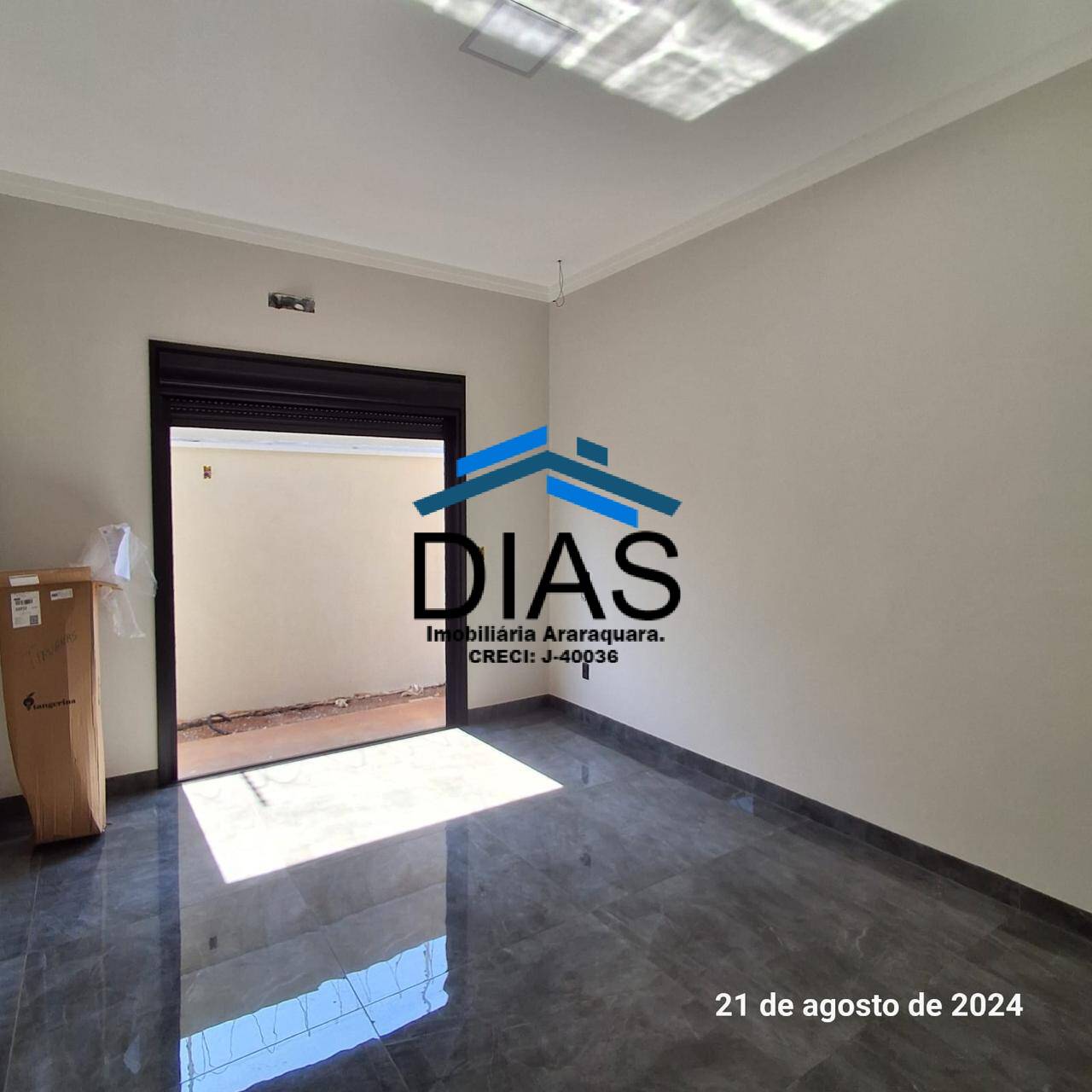 Casa à venda com 3 quartos, 250m² - Foto 7