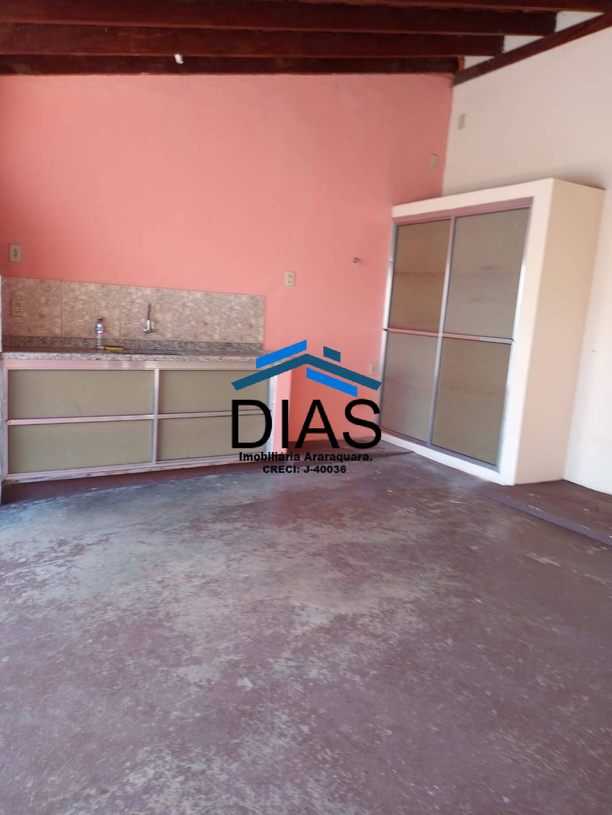 Casa à venda com 2 quartos, 203m² - Foto 4