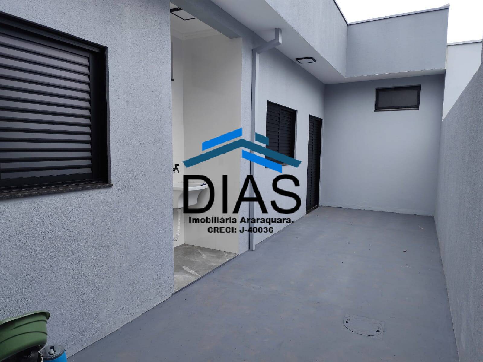 Casa à venda com 3 quartos, 120m² - Foto 5