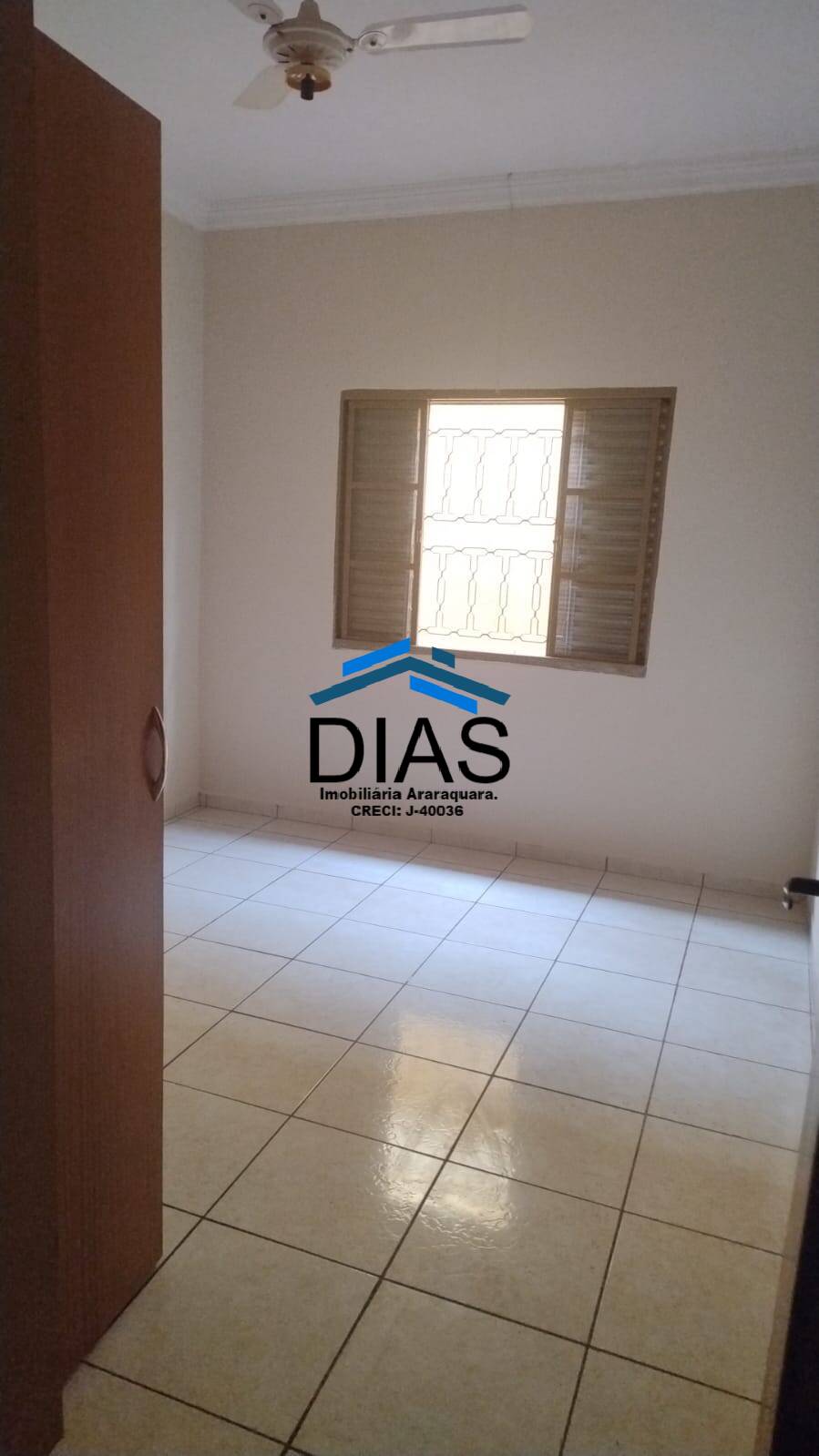 Casa à venda com 2 quartos, 151m² - Foto 12