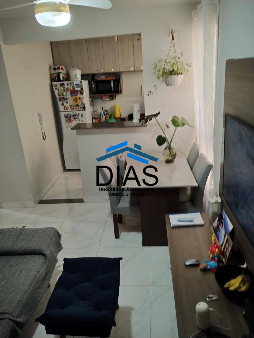 Apartamento à venda com 2 quartos, 51m² - Foto 2