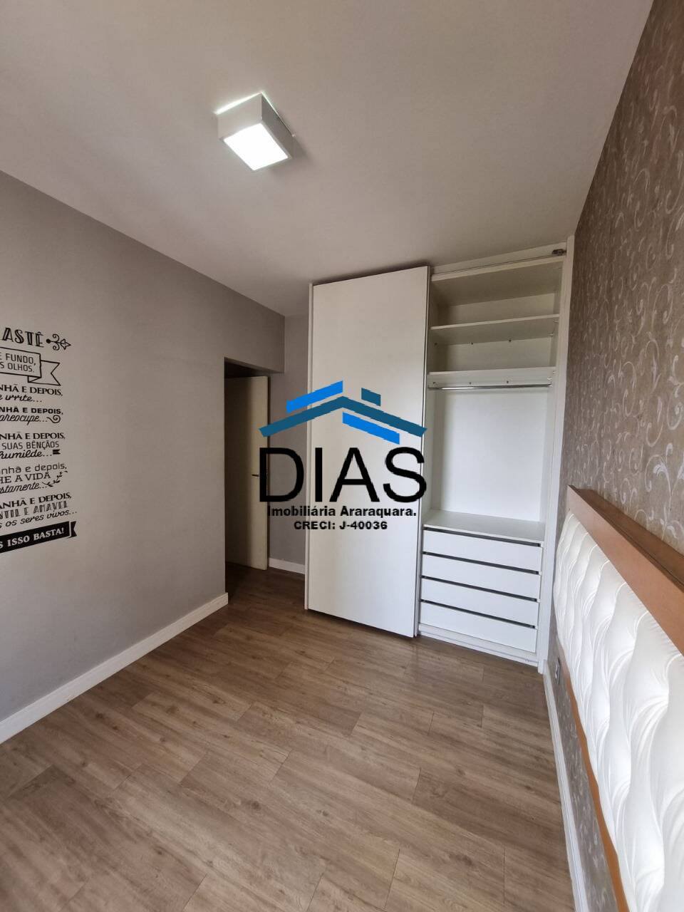 Apartamento à venda com 2 quartos, 72m² - Foto 8