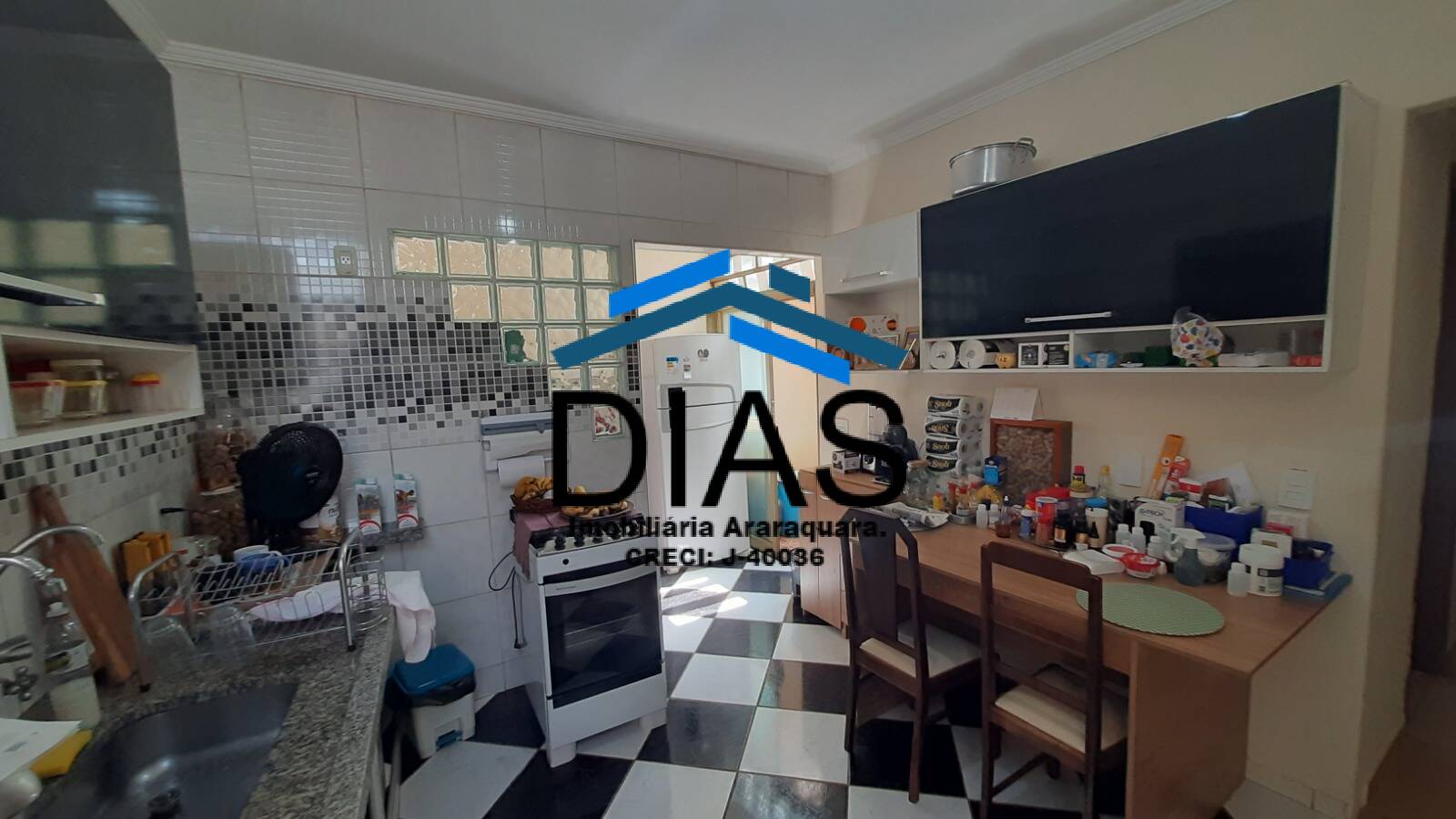 Casa à venda com 2 quartos, 121m² - Foto 5