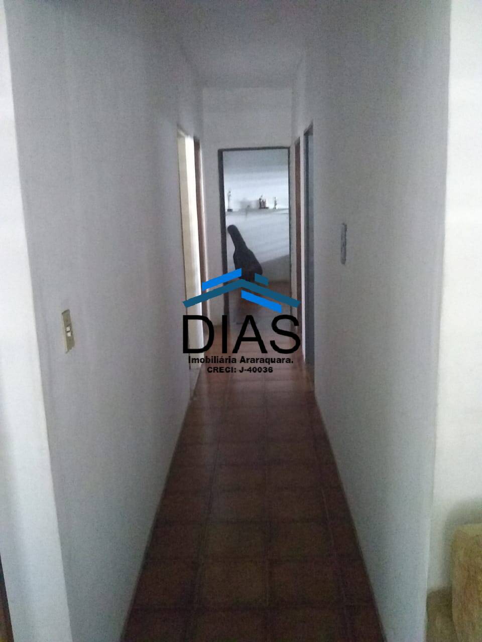 Casa à venda com 2 quartos, 253m² - Foto 4