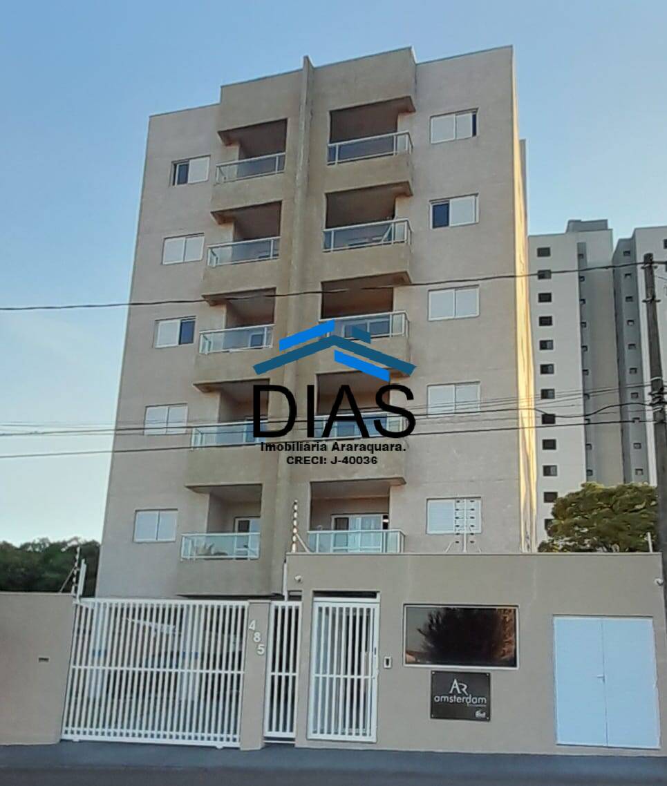 Apartamento à venda com 2 quartos, 63m² - Foto 1