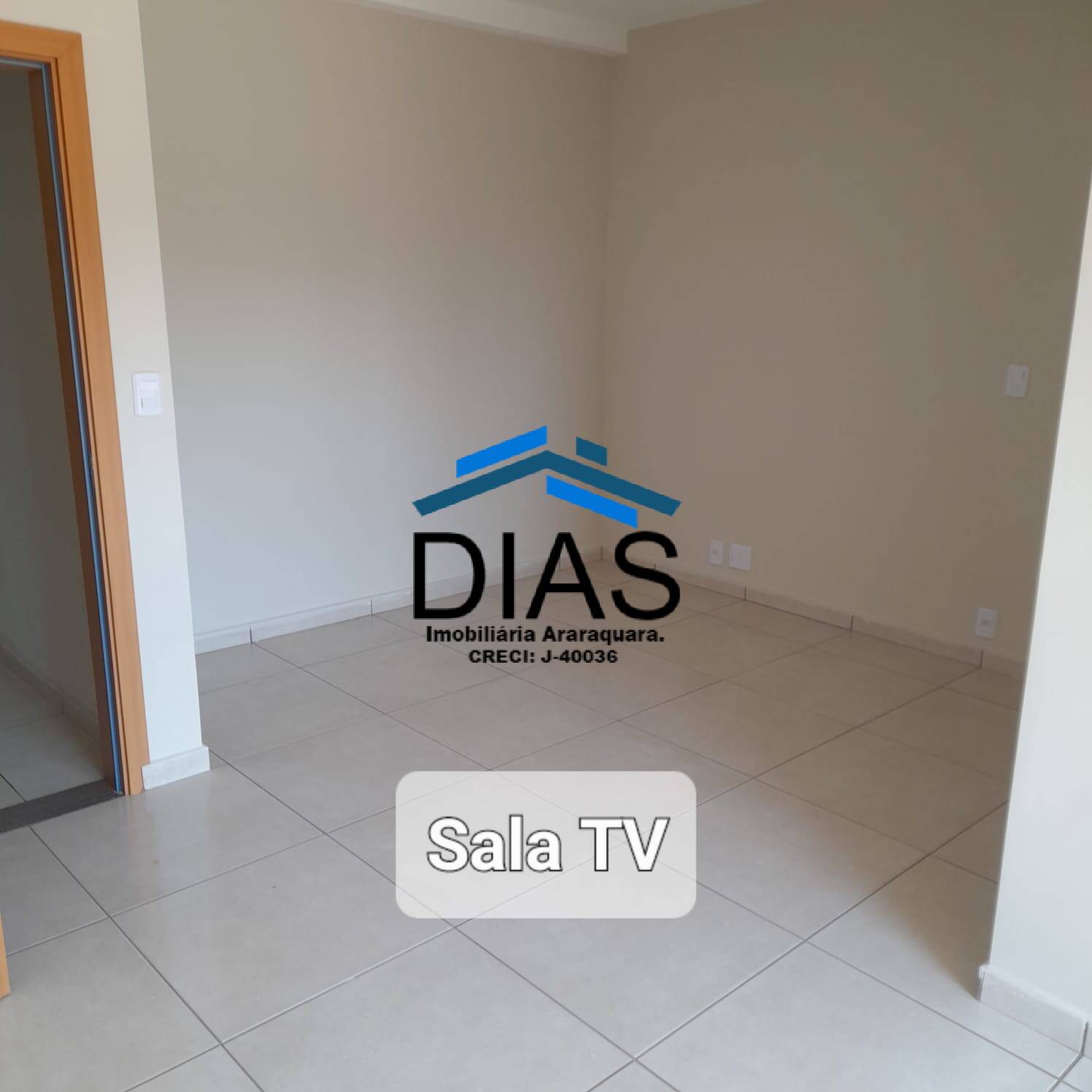 Apartamento à venda com 2 quartos, 63m² - Foto 4