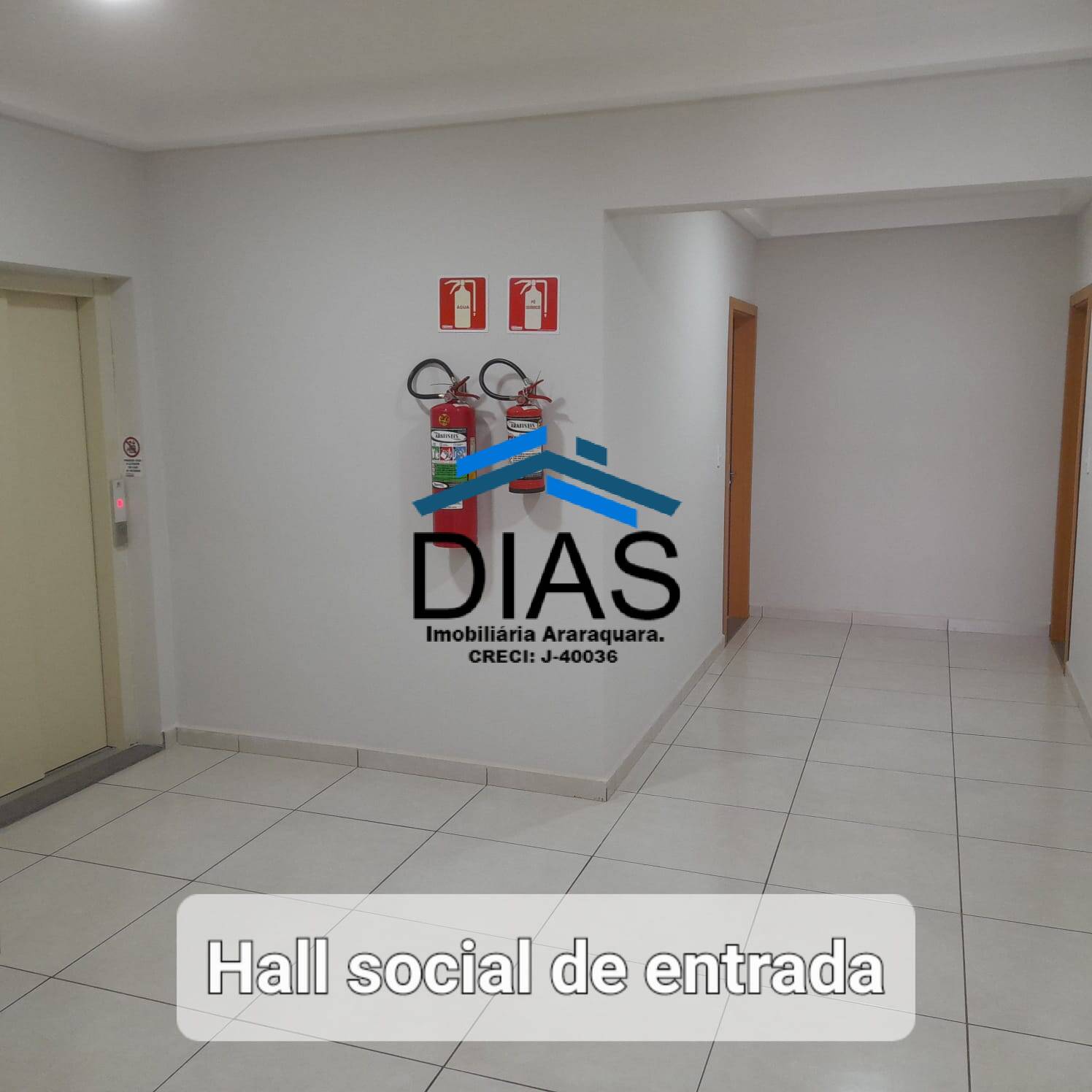 Apartamento à venda com 2 quartos, 63m² - Foto 2