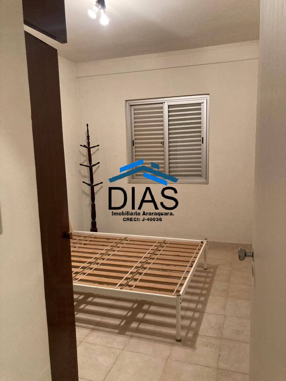 Apartamento à venda com 2 quartos, 84m² - Foto 3