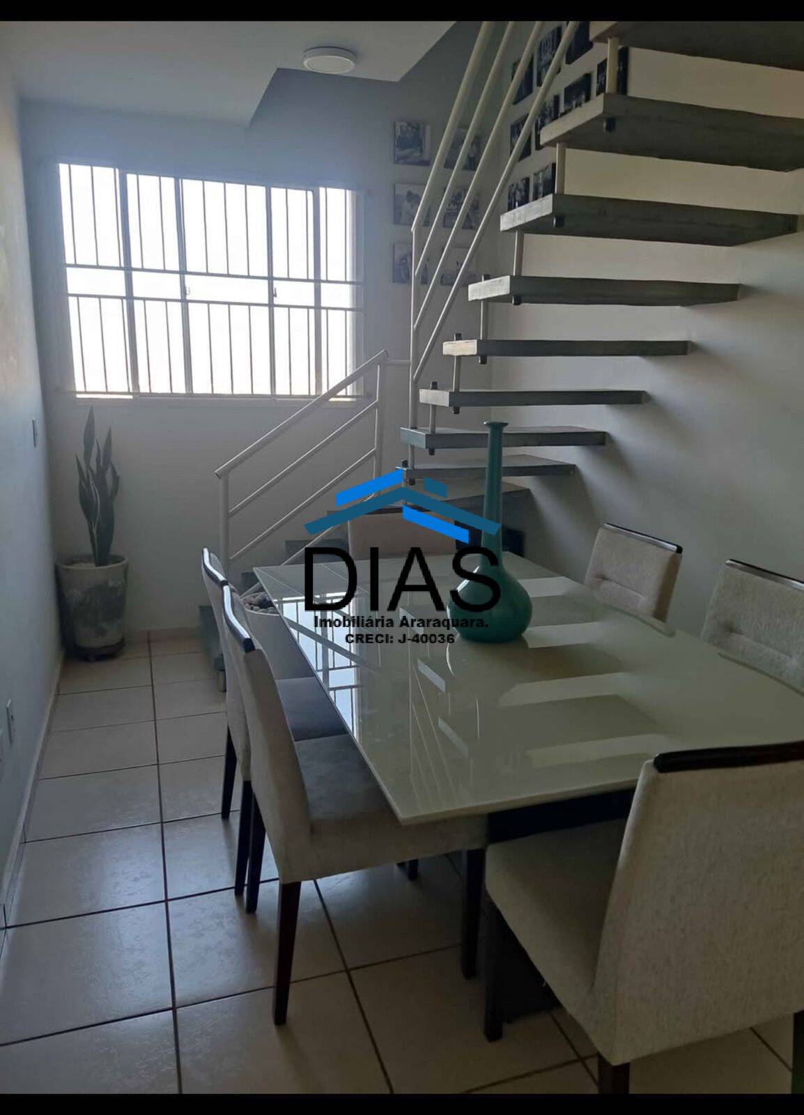 Apartamento à venda com 2 quartos, 79m² - Foto 4