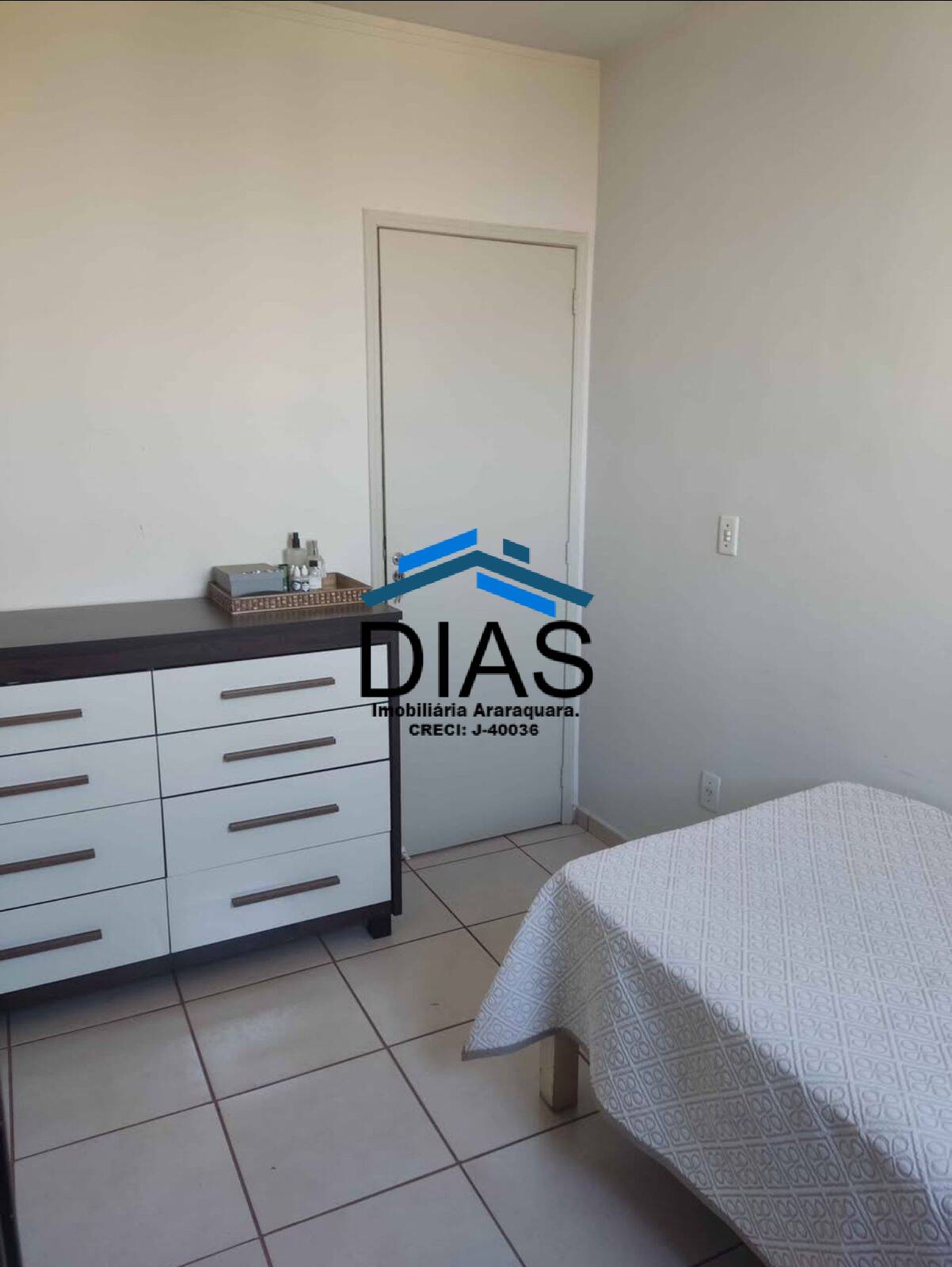 Apartamento à venda com 2 quartos, 79m² - Foto 7