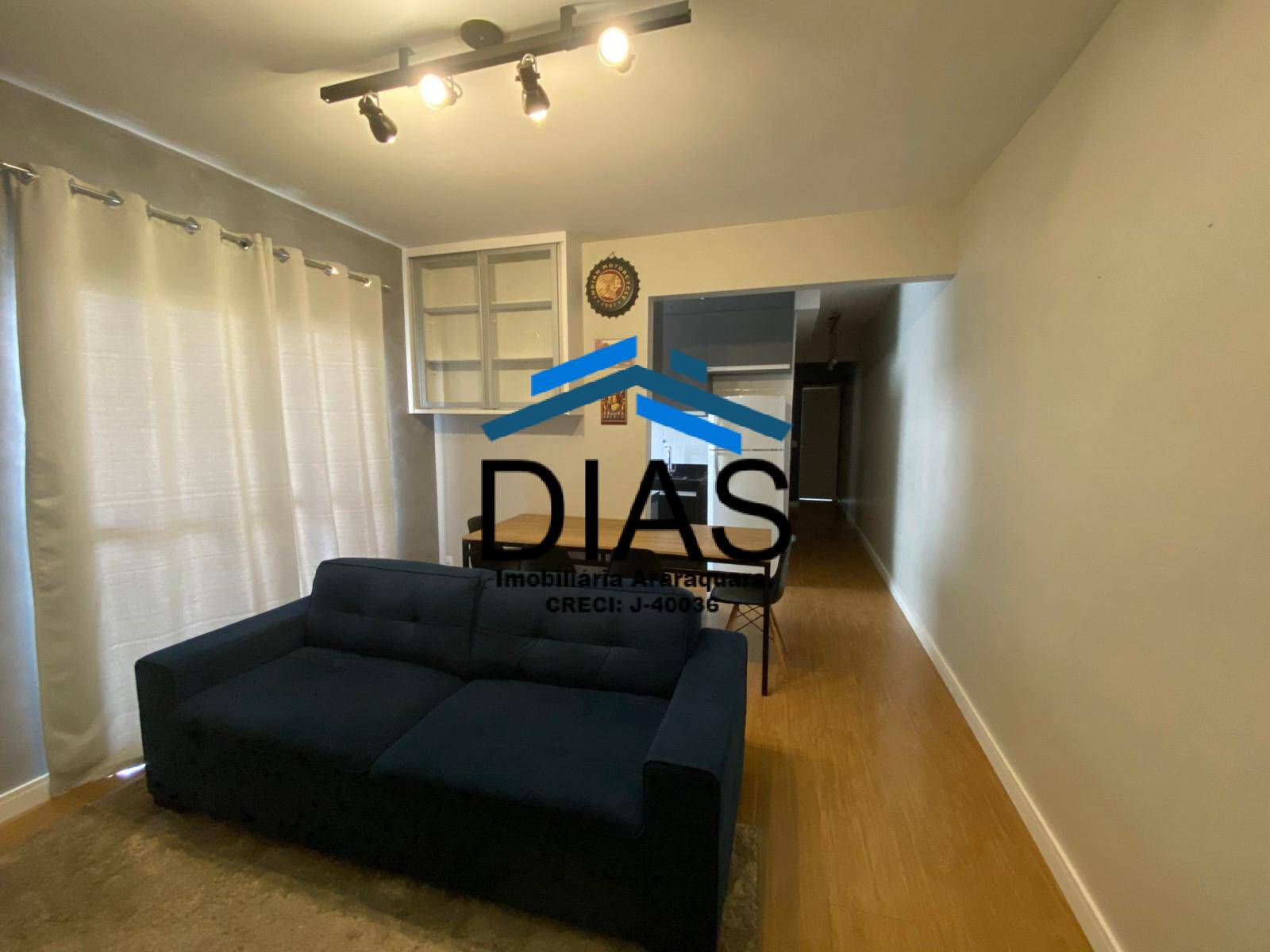 Apartamento à venda com 2 quartos, 64m² - Foto 4